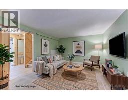 828 ELGIN Street N - 23