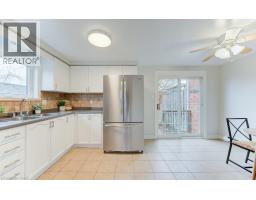 828 ELGIN Street N - 8