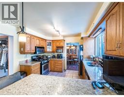 16 ALDERWOOD Crescent - 13