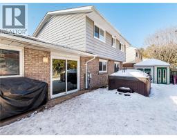 16 ALDERWOOD Crescent - 44