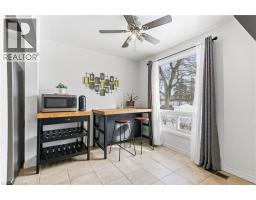 210 GLAMIS Road UnitNo. 22 - 3