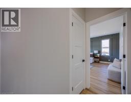 89 DUCHESS Drive - 17