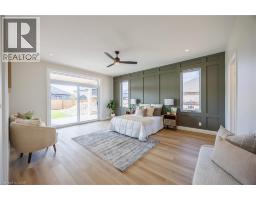 89 DUCHESS Drive - 18