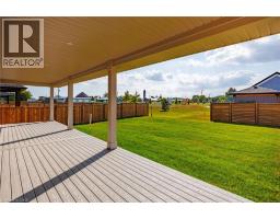 89 DUCHESS Drive - 2