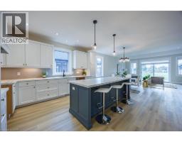 89 DUCHESS Drive - 7