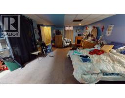 48 TAMVALE Crescent - 11