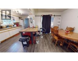 48 TAMVALE Crescent - 5