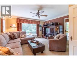 312 NELSON Street W - 15