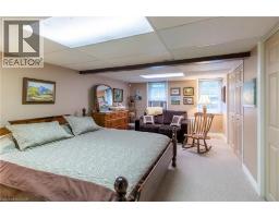 312 NELSON Street W - 36