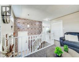 770 NAPIER Street W - 13