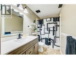 770 NAPIER Street W - 27