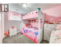 770 NAPIER Street W - 32