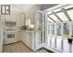 12 MURDOCH Street - 11