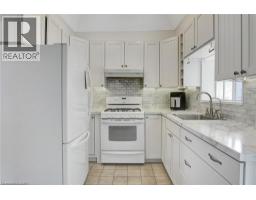 12 MURDOCH Street - 12