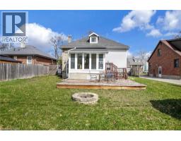 12 MURDOCH Street - 26