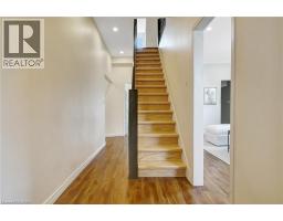 12 MURDOCH Street - 5