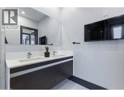 404 MONTROSE Street N - 13