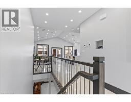 404 MONTROSE Street N - 14