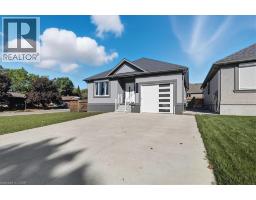 404 MONTROSE Street N - 3