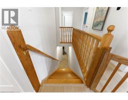 135 STIRLING MACGREGOR Drive - 15