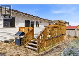 135 STIRLING MACGREGOR Drive - 28