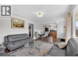 270 MAUSSER Avenue - 11