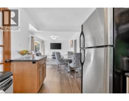 270 MAUSSER Avenue - 16