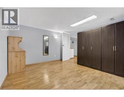 270 MAUSSER Avenue - 40