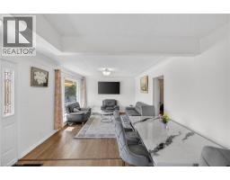 270 MAUSSER Avenue - 8