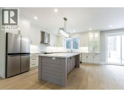 1105 MAIN Street E - 16