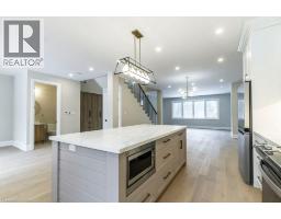 1105 MAIN Street E - 20