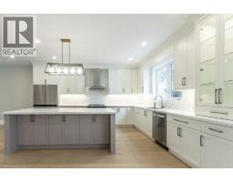 1105 MAIN Street E - 23