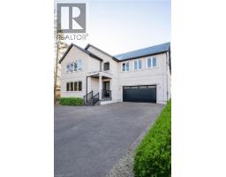 1105 MAIN Street E - 3