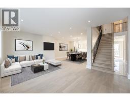 1105 MAIN Street E - 4