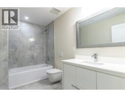 1105 MAIN Street E - 44