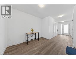 95 QUEENSBROOK Crescent - 12