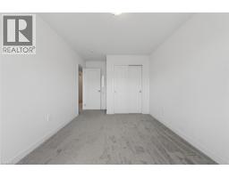 95 QUEENSBROOK Crescent - 31