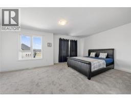 95 QUEENSBROOK Crescent - 34