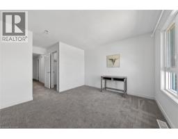 95 QUEENSBROOK Crescent - 37