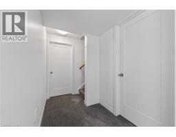 95 QUEENSBROOK Crescent - 42