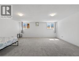 95 QUEENSBROOK Crescent - 43