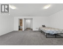 95 QUEENSBROOK Crescent - 46