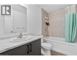 95 QUEENSBROOK Crescent - 48