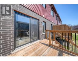 95 QUEENSBROOK Crescent - 6