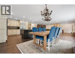 882-888 FAIRWAY Road N - 10