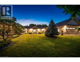 882-888 FAIRWAY Road N - 2