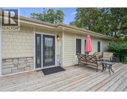 882-888 FAIRWAY Road N - 28