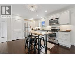 882-888 FAIRWAY Road N - 33