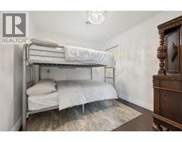 882-888 FAIRWAY Road N - 35