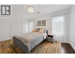 882-888 FAIRWAY Road N - 36